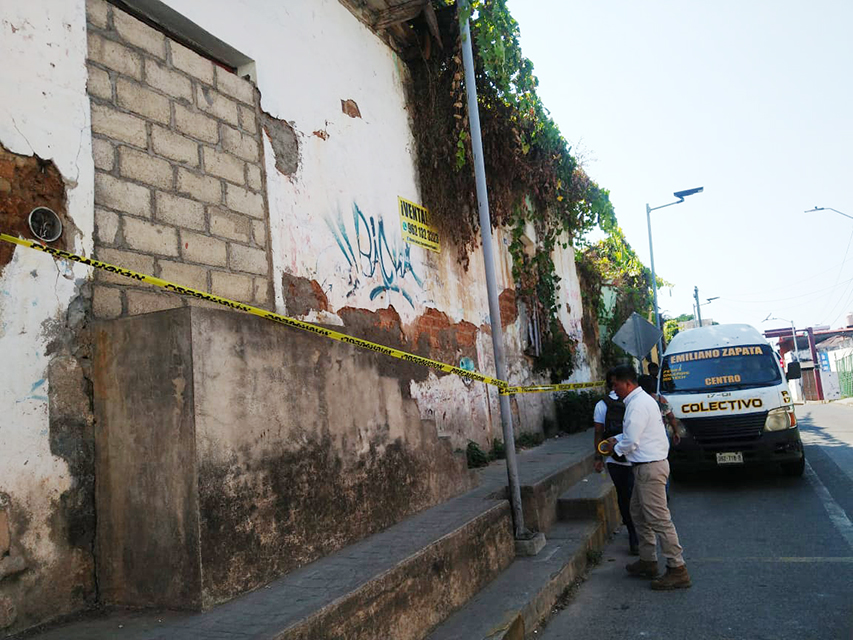 Pc Acordona Rea De Riesgo Para Peatones En Calle De Tapachula