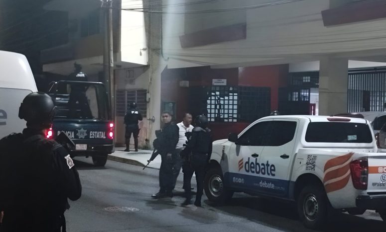 Disparan contra el edificio de El Debate en Culiacán