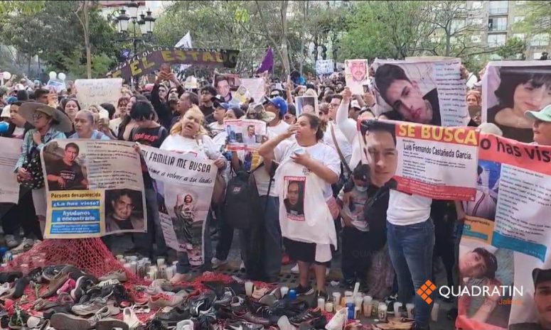 Colectivos reclaman con jornada de luto por hallazgo en Teuchitlán