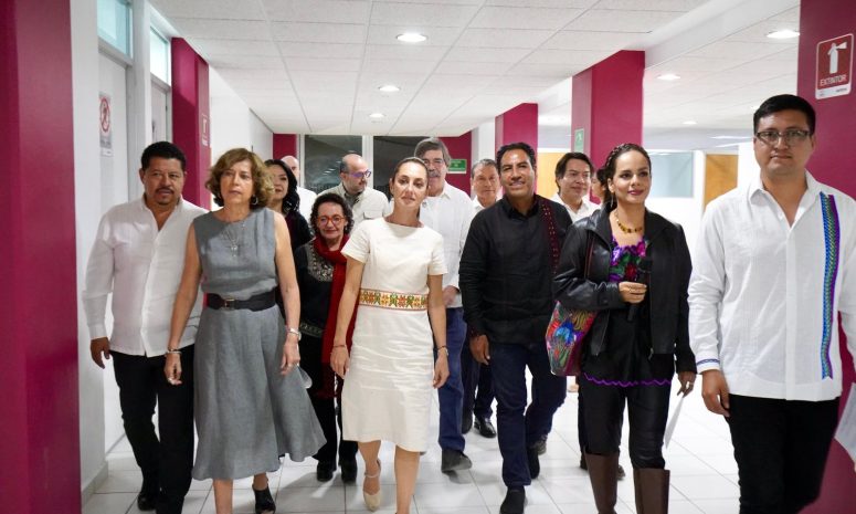 En Comitán, Eduardo Ramírez acompaña a Sheinbaum en apertura de Universidad