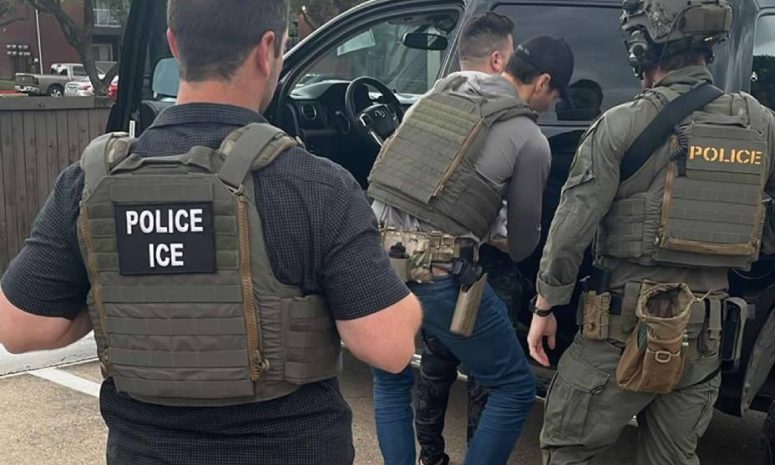 Refuerza ICE redadas contra inmigrantes en EU; videos circulan en redes