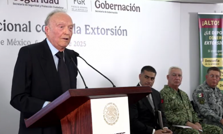 FGR ha recibido entre 5 y 6 amparos contra detención de Chávez Jr.