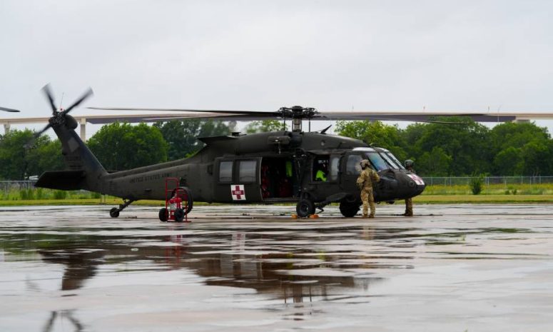 Superan las 100 muertes por inundaciones en Texas