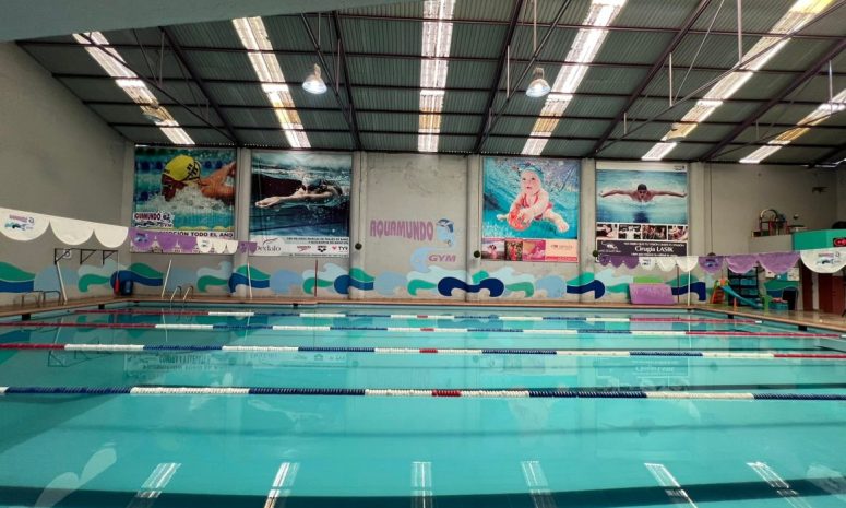 Atacan con bombas molotov escuela de natación Aquamundo en Uruapan