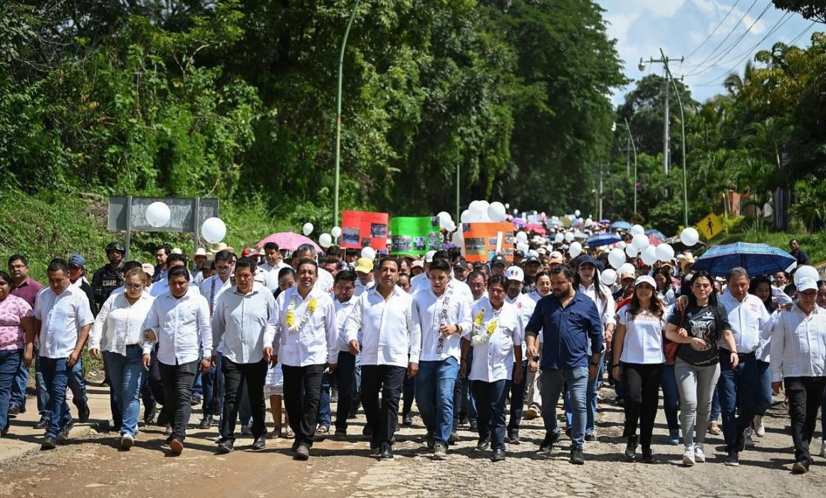 En Chicomuselo, Eduardo Ramírez reafirma su compromiso con la paz, la ...