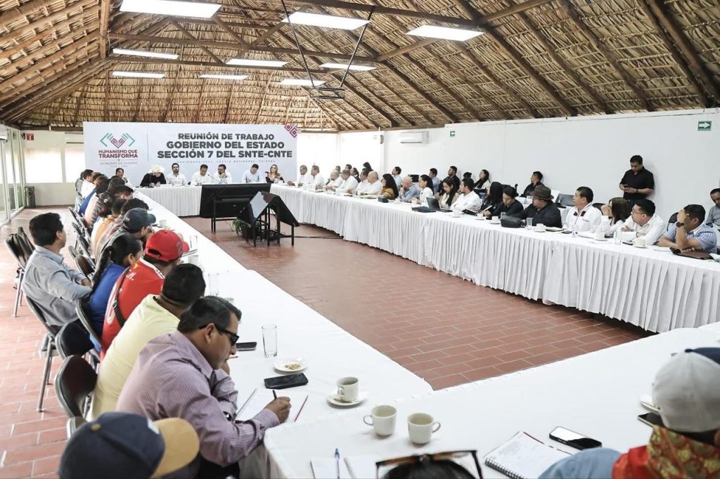 ERA fortalece diálogo con maestras y maestros de la Sección 7 del SNTE ...