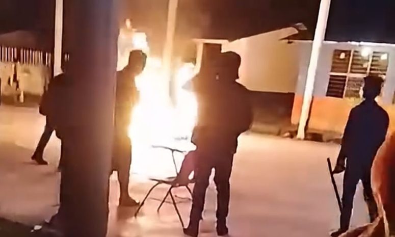 Circula en redes personas incendiadas acusados de brujería en Chiapas
