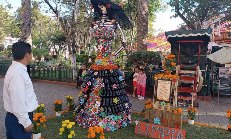 De miedo los precios para instalar un altar a los santos difuntos en SCLC