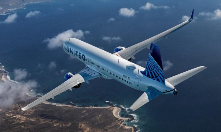 Resultan heridos 4 tripulantes tras violenta turbulencia en LAX